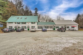 Spacious Ludlow Hideaway < 1 Mi to Okemo Mountain!