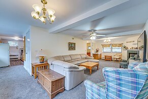 Spacious Ludlow Hideaway < 1 Mi to Okemo Mountain!