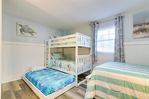 Seaside Retreat in Galveston Near Pleasure Pier!