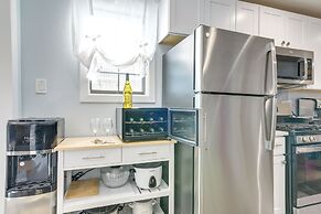 Seaside Retreat in Galveston Near Pleasure Pier!