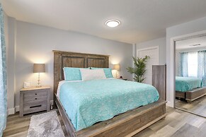 Seaside Retreat in Galveston Near Pleasure Pier!