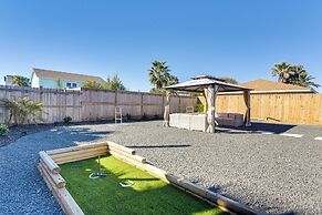 Seaside Retreat in Galveston Near Pleasure Pier!