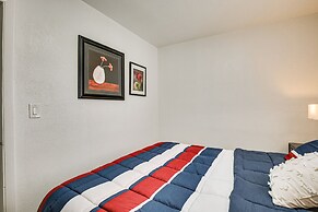 Sun-soaked Home w/ Pool in Lauderdale Lakes!