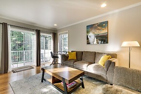 Lake Oswego Home w/ Deck 9 Mi to Downtown Portland