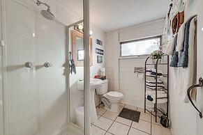 Inviting Cabin ~ 11 Mi to Silverdollar City