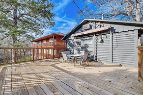 Inviting Cabin ~ 11 Mi to Silverdollar City