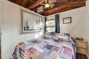 Inviting Cabin ~ 11 Mi to Silverdollar City