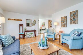 10 Mi to Dtwn Denver: Lakewood Home w/ Patio