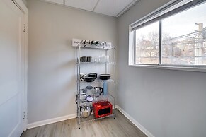 5 Mi to Dtwn: Pittsburgh Apt w/ Balcony