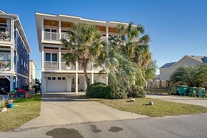 Breezy Kure Beach Home - Walk to Pier & Ocean!