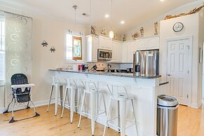 Breezy Kure Beach Home - Walk to Pier & Ocean!