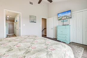 Bayfront Kontiki 3 Bedroom Condo by RedAwning