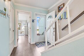 Bayfront Kontiki 3 Bedroom Condo by RedAwning