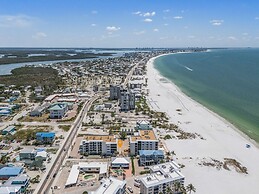 50 Gulf Beach Rd - Unit 1 1 Bedroom Home by RedAwning