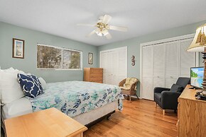 50 Gulf Beach Rd - Unit 1 1 Bedroom Home by RedAwning