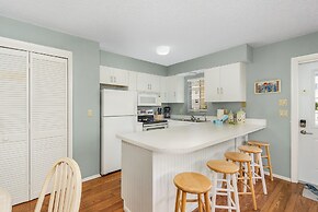 50 Gulf Beach Rd - Unit 1 1 Bedroom Home by RedAwning