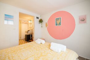 Kuytu Bed & Breakfast