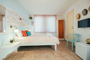 Kuytu Bed & Breakfast