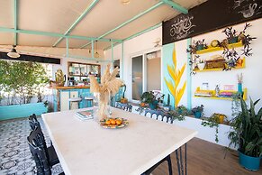 Kuytu Bed & Breakfast