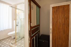 Kuytu Bed & Breakfast