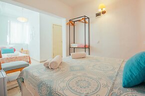 Kuytu Bed & Breakfast