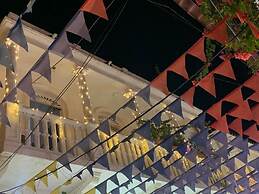 HOSTEL M&H