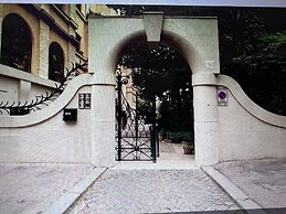 Vatican36 Guest House