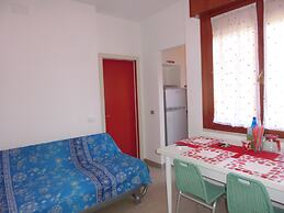 Adorable Flat for 6 Guests Next to Bibione Pineda