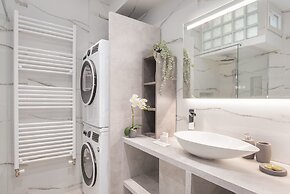 Acropolis Urban Life