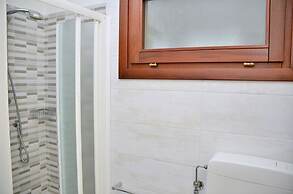 Luminous Flat With Private Garden Near the Beach