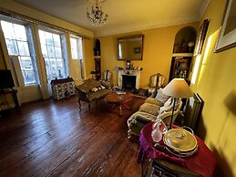 Central Bath Georgian Rooms