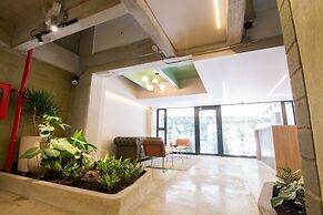 B 48 Living by B Rent