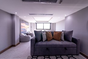 big legend 5 floors of luxury villa