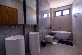 big legend 5 floors of luxury villa