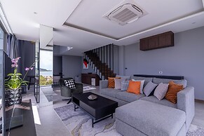 big legend 5 floors of luxury villa