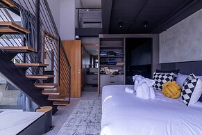 big legend 5 floors of luxury villa