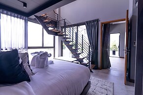 big legend 5 floors of luxury villa