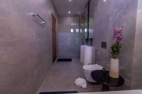 big legend 5 floors of luxury villa