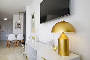 La Marinita- Marina Views Pool Parking Location