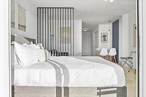 La Marinita- Marina Views Pool Parking Location