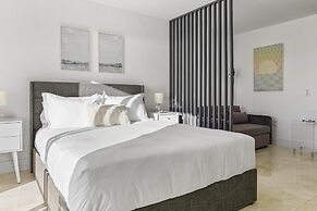 La Marinita- Marina Views Pool Parking Location