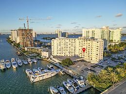 La Marinita- Marina Views Pool Parking Location