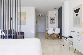 La Marinita- Marina Views Pool Parking Location