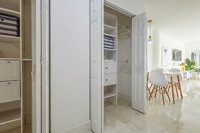 La Marinita- Marina Views Pool Parking Location