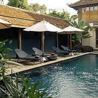 Lunar Mansion Hotel