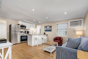 1030 Second Street 1 Bedroom Home by RedAwning