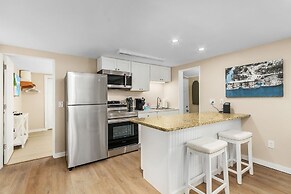 1030 Second Street 1 Bedroom Home by RedAwning