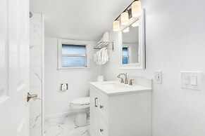 1030 Second Street 1 Bedroom Home by RedAwning