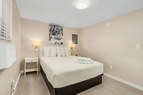 1030 Second Street 1 Bedroom Home by RedAwning