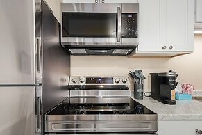 1030 Second Street 1 Bedroom Home by RedAwning